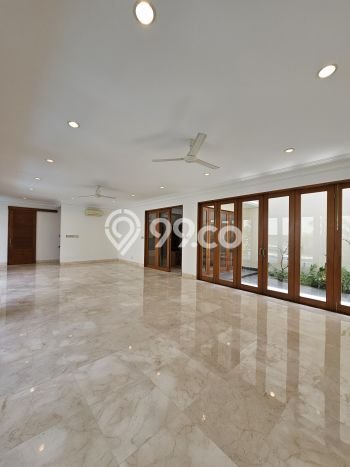 Jual Rumah Luas Elegan Dengan View Eksklusif di Cipete, Jakarta Selatan Jual Rumah Luas Elegan Dengan View Eksklusif di Cipete, Jakarta Selatan