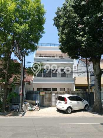 Dijual! Ruko di Sumurbandung Bandung LT 136m2 / LB 136m2 Kawasan Strategis Dijual! Ruko di Sumurbandung Bandung LT 136m2 / LB 136m2 Kawasan Strategis