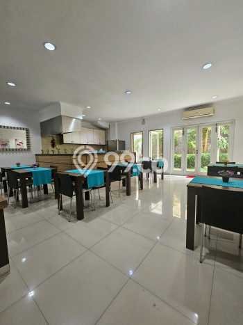 Dijual Kost di Kawasan Kebayoran Baru, Jakarta Selatan, Spesifikasi 17 KT, 0 KM, 1200m2 Dijual Kost di Kawasan Kebayoran Baru, Jakarta Selatan, Spesifikasi 17 KT, 0 KM, 1200m2