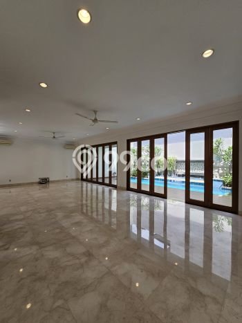 Jual Rumah Luas Elegan Dengan View Eksklusif di Cipete, Jakarta Selatan Jual Rumah Luas Elegan Dengan View Eksklusif di Cipete, Jakarta Selatan