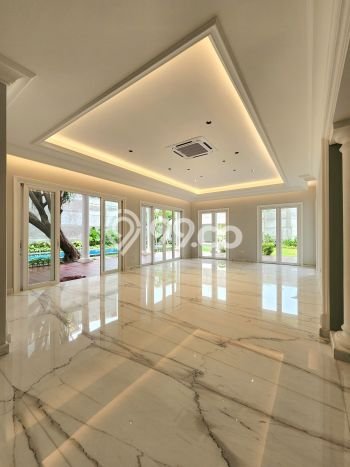 Hunian Mewah Siap Huni LT 983m2 di Kebayoran Baru, Jakarta Selatan Hunian Mewah Siap Huni LT 983m2 di Kebayoran Baru, Jakarta Selatan
