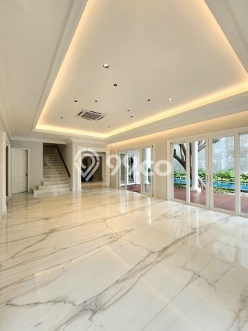 Hunian Mewah Siap Huni LT 983m2 di Kebayoran Baru, Jakarta Selatan Hunian Mewah Siap Huni LT 983m2 di Kebayoran Baru, Jakarta Selatan