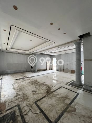 Rumah Mewah LB 850m2 Siap Huni Desain Elegan di Panglima Polim, Jakarta Selatan Rumah Mewah LB 850m2 Siap Huni Desain Elegan di Panglima Polim, Jakarta Selatan