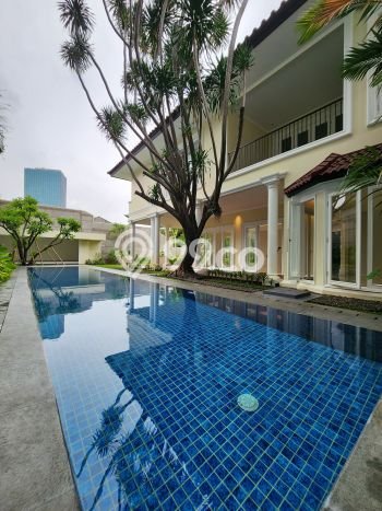 Hunian Mewah Siap Huni LT 983m2 di Kebayoran Baru, Jakarta Selatan Hunian Mewah Siap Huni LT 983m2 di Kebayoran Baru, Jakarta Selatan