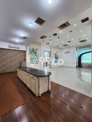 Unit Kantor Dijual di Kebayoran Baru Jakarta Selatan Luas Bangunan 1500m2 Unit Kantor Dijual di Kebayoran Baru Jakarta Selatan Luas Bangunan 1500m2