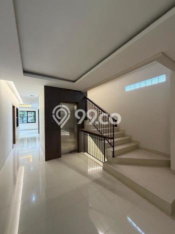 Rumah Kost Dijual Lokasi Menteng, Jakarta Pusat, 22 Kamar Tidur, 19 Kamar Mandi, 632m2 Rumah Kost Dijual Lokasi Menteng, Jakarta Pusat, 22 Kamar Tidur, 19 Kamar Mandi, 632m2