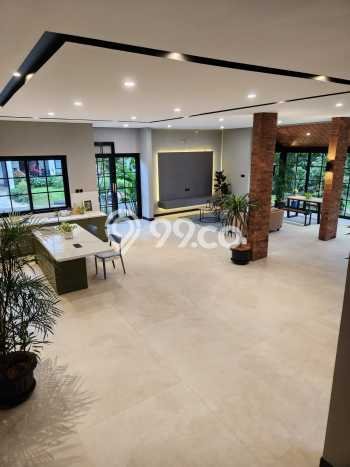 Dijual Rumah Mewah Elegan Dengan View Eksklusif di BSD, Tangerang Dijual Rumah Mewah Elegan Dengan View Eksklusif di BSD, Tangerang