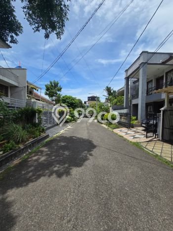 Hunian Mewah LB 180m2 Siap Huni Desain Elegan di Pondok Indah, Jakarta Selatan Hunian Mewah LB 180m2 Siap Huni Desain Elegan di Pondok Indah, Jakarta Selatan