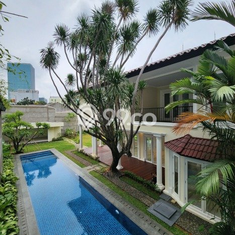 Hunian Mewah Siap Huni LT 983m2 di Kebayoran Baru, Jakarta Selatan Hunian Mewah Siap Huni LT 983m2 di Kebayoran Baru, Jakarta Selatan