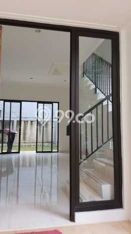 Hunian Mewah LB 105m2 Siap Pakai Desain Elegan di Bintaro, Tangerang Selatan Hunian Mewah LB 105m2 Siap Pakai Desain Elegan di Bintaro, Tangerang Selatan
