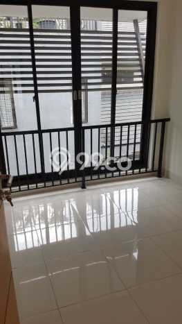 Hunian Mewah LB 105m2 Siap Pakai Desain Elegan di Bintaro, Tangerang Selatan Hunian Mewah LB 105m2 Siap Pakai Desain Elegan di Bintaro, Tangerang Selatan