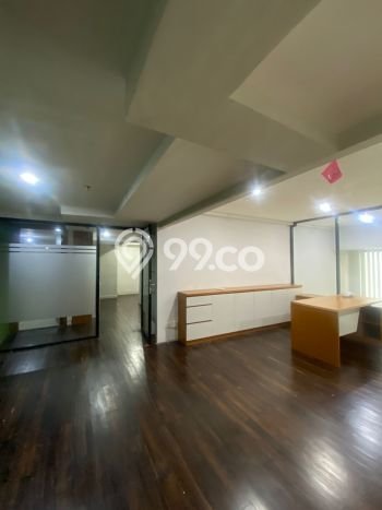 Unit Kantor disewakan di Pancoran Jakarta Selatan dengan LT 201m2 / LB 201m2 Unit Kantor disewakan di Pancoran Jakarta Selatan dengan LT 201m2 / LB 201m2