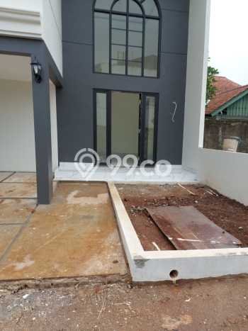 Rumah Luas Asri 3 KT Siap Huni di Cibubur Jakarta Timur Rumah Luas Asri 3 KT Siap Huni di Cibubur Jakarta Timur