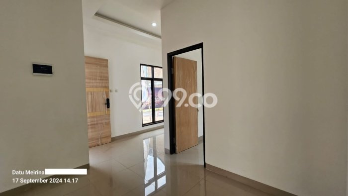 Dijual Hunian Rumah Terawat 3 Kamar di Cibubur, Depok Dijual Hunian Rumah Terawat 3 Kamar di Cibubur, Depok