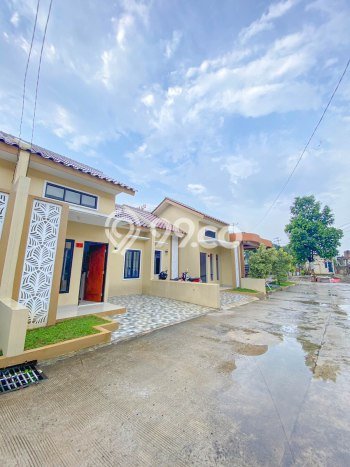 For Sale Rumah 2 Kamar Lokasi Strategis Nyaman dan Strategis di Sawangan For Sale Rumah 2 Kamar Lokasi Strategis Nyaman dan Strategis di Sawangan