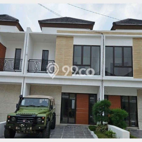 Dijual Hunian Rumah Terawat 3 KT di Cibubur, Jakarta Timur Dijual Hunian Rumah Terawat 3 KT di Cibubur, Jakarta Timur