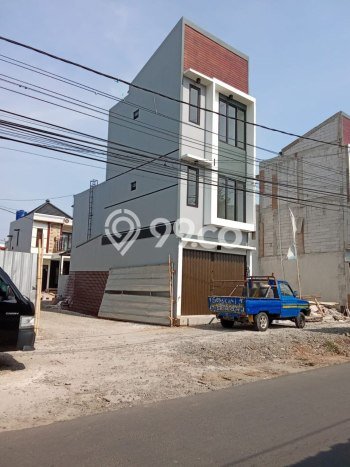 For Sale Rumah 3 Kamar Lokasi Strategis Bagus dan Strategis di Cimanggis For Sale Rumah 3 Kamar Lokasi Strategis Bagus dan Strategis di Cimanggis