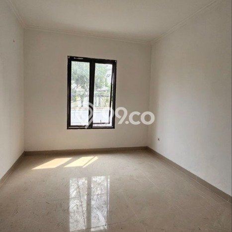 Dijual Hunian Rumah Terawat 3 KT di Cibubur, Jakarta Timur Dijual Hunian Rumah Terawat 3 KT di Cibubur, Jakarta Timur