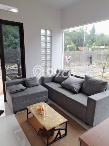 Rumah Modern Cantik 2 KT Siap Huni di Cibinong Rumah Modern Cantik 2 KT Siap Huni di Cibinong