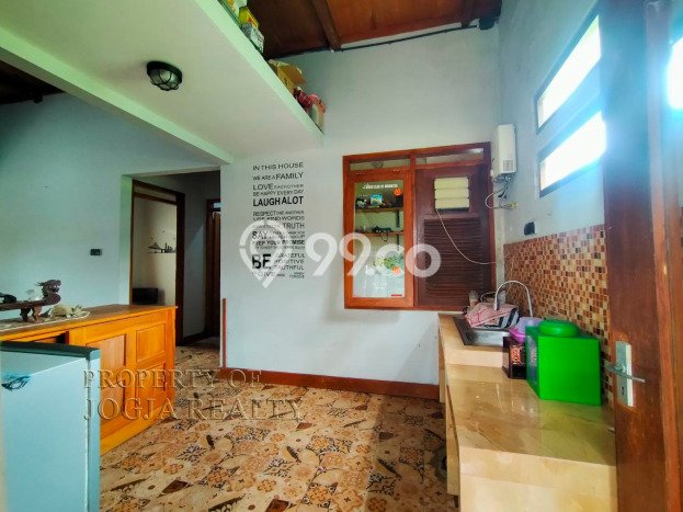 For Sale Rumah 6 Kamar Lokasi Strategis Bagus dan Strategis di Ngemplak For Sale Rumah 6 Kamar Lokasi Strategis Bagus dan Strategis di Ngemplak