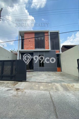 Dijual Rumah 4 Kamar Lokasi Ideal Nyaman dan Strategis di Sewon Dijual Rumah 4 Kamar Lokasi Ideal Nyaman dan Strategis di Sewon
