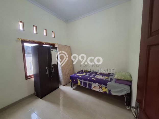 For Sale Rumah 3 Kamar Lokasi Ideal Nyaman dan Strategis di Depok For Sale Rumah 3 Kamar Lokasi Ideal Nyaman dan Strategis di Depok