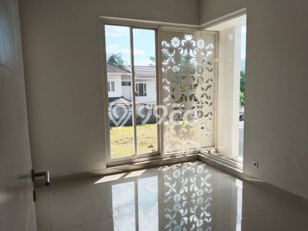 Dijual Cepat Rumah Favorit Siap Huni LB 190m2 di Mertoyudan, Magelang Dijual Cepat Rumah Favorit Siap Huni LB 190m2 di Mertoyudan, Magelang