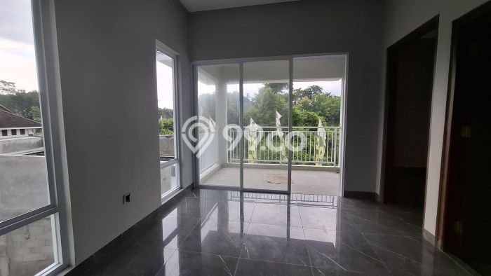 Rumah Strategis Modern Lb 95m2 di Ngaglik, Sleman Rumah Strategis Modern Lb 95m2 di Ngaglik, Sleman