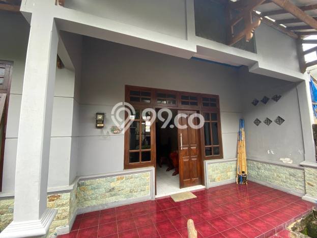 For Sale Rumah 5 Kamar Lokasi Strategis Nyaman dan Strategis di Banguntapan For Sale Rumah 5 Kamar Lokasi Strategis Nyaman dan Strategis di Banguntapan
