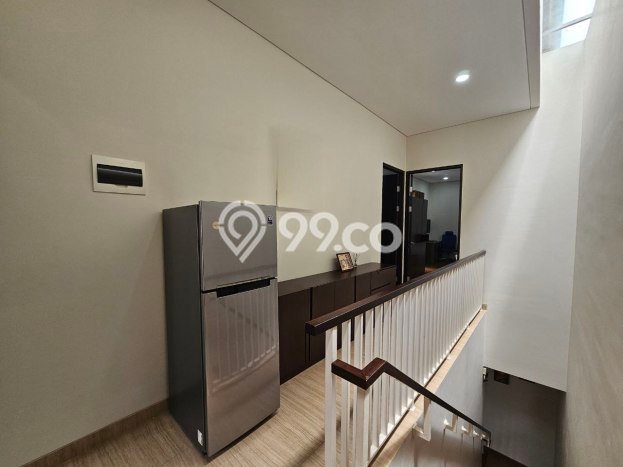 Rumah Luxury Modern Siap Huni di Maguwoharjo Yogyakarta Rumah Luxury Modern Siap Huni di Maguwoharjo Yogyakarta