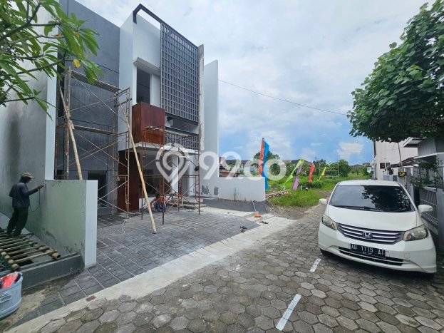 Rumah Luas Asri 4 KT Siap Huni di Condong Catur Sleman Rumah Luas Asri 4 KT Siap Huni di Condong Catur Sleman