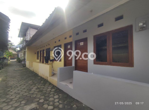 Dijual Cepat Rumah Bagus Siap Huni LB 186m2 di Gamping, Sleman Dijual Cepat Rumah Bagus Siap Huni LB 186m2 di Gamping, Sleman