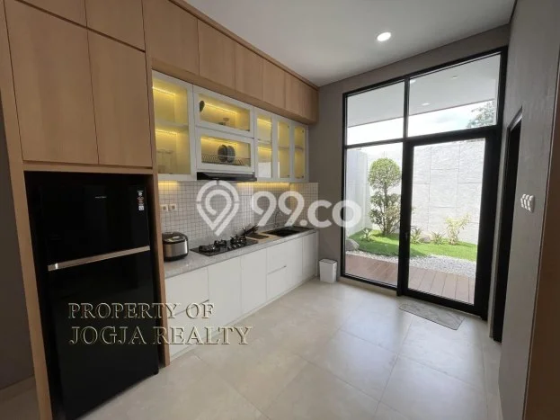Rumah Bagus di Gamping, Sleman, LT 120m2m² LB 114m2m² DIJUAL CEPAT! Rumah Bagus di Gamping, Sleman, LT 120m2m² LB 114m2m² DIJUAL CEPAT!