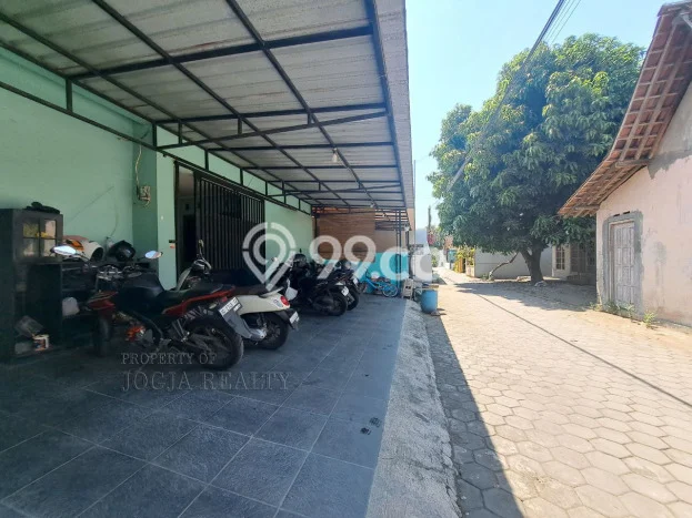 Kost untuk Dijual di Maguwoharjo Punya 8 Kamar Kost untuk Dijual di Maguwoharjo Punya 8 Kamar