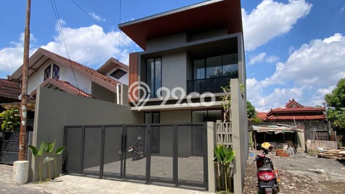 Rumah Modern 3 Kamar LT 142m2 di Condong Catur Rumah Modern 3 Kamar LT 142m2 di Condong Catur