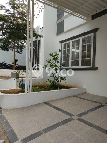 For Sale Hunian Rumah Terawat 3 Kamar di Margonda, Depok For Sale Hunian Rumah Terawat 3 Kamar di Margonda, Depok