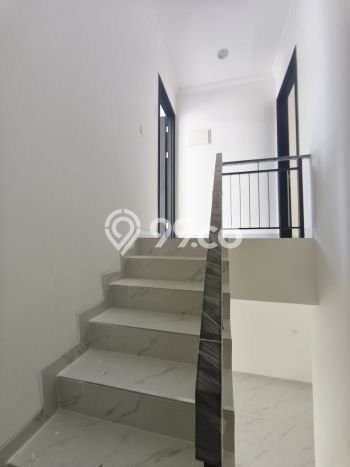 Rumah Disewakan Jakarta Utara LT 75m2 LB 124m2 Kawasan Pantai Indah Kapuk 2 Rumah Disewakan Jakarta Utara LT 75m2 LB 124m2 Kawasan Pantai Indah Kapuk 2