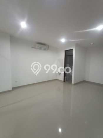 Ruko Disewa di Jakarta Utara dengan LB 120m2 Area Komersial Ramai Ruko Disewa di Jakarta Utara dengan LB 120m2 Area Komersial Ramai