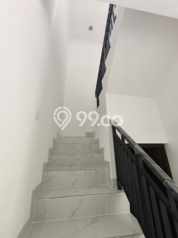 Rumah Disewakan Jakarta Utara LT 75m2 LB 124m2 Kawasan Pantai Indah Kapuk 2 Rumah Disewakan Jakarta Utara LT 75m2 LB 124m2 Kawasan Pantai Indah Kapuk 2
