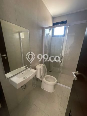 For Sale! Luxury House LT 120m2 Desain Elegan di Pantai Indah Kapuk For Sale! Luxury House LT 120m2 Desain Elegan di Pantai Indah Kapuk