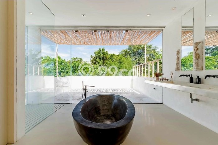 DIJUAL! Vila di , Luas 800m2m², Posisi Strategis DIJUAL! Vila di , Luas 800m2m², Posisi Strategis