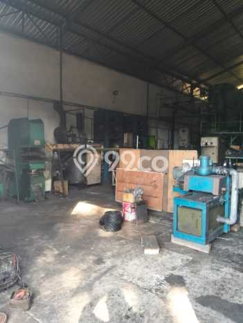 Unit Pabrik Dijual di Pandaan Pasuruan Luas Tanah 4684m2, Luas Bangunan 1100m2 Unit Pabrik Dijual di Pandaan Pasuruan Luas Tanah 4684m2, Luas Bangunan 1100m2