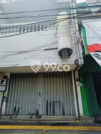 Disewakan Ruko di Pusat Kota Surabaya Ramai Strategis Disewakan Ruko di Pusat Kota Surabaya Ramai Strategis