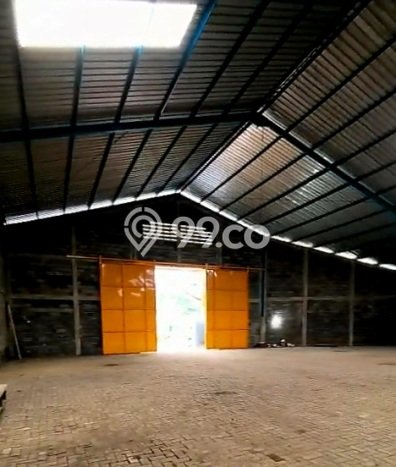 Disewakan Gudang di Kawasan Ramai Perak Luas 918m2 Disewakan Gudang di Kawasan Ramai Perak Luas 918m2