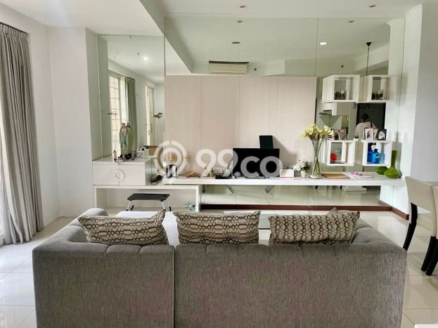 Rumah Minimalis 3 KT di Pakuwon Indah Surabaya Full Furnished Rumah Minimalis 3 KT di Pakuwon Indah Surabaya Full Furnished