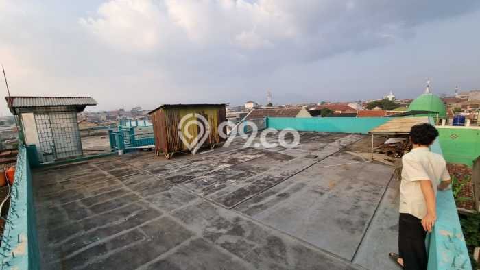 KAWASAN BISNIS! Gudang di Moch Toha, Luas 674m², Akses Utama KAWASAN BISNIS! Gudang di Moch Toha, Luas 674m², Akses Utama