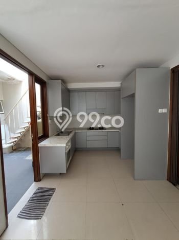 Hot Offer Hunian Mewah Ideal dan Luas di Kembangan, Jakarta Barat Hot Offer Hunian Mewah Ideal dan Luas di Kembangan, Jakarta Barat