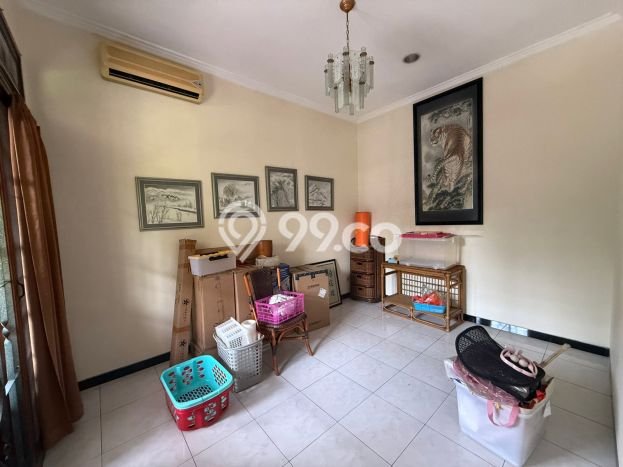 Jarang Ada! Rumah Sewa 6 Kamar Bagus Siap Huni Darmo permai Jarang Ada! Rumah Sewa 6 Kamar Bagus Siap Huni Darmo permai