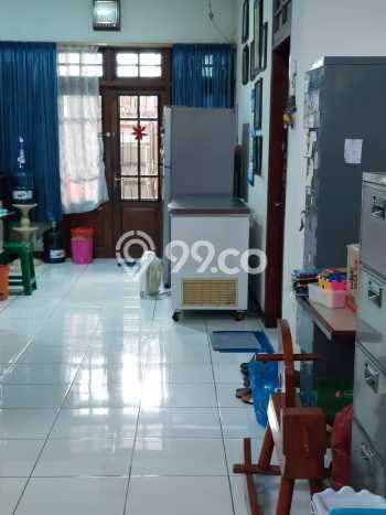 Rumah Elit Modern Siap Huni di Kediri Kediri Rumah Elit Modern Siap Huni di Kediri Kediri