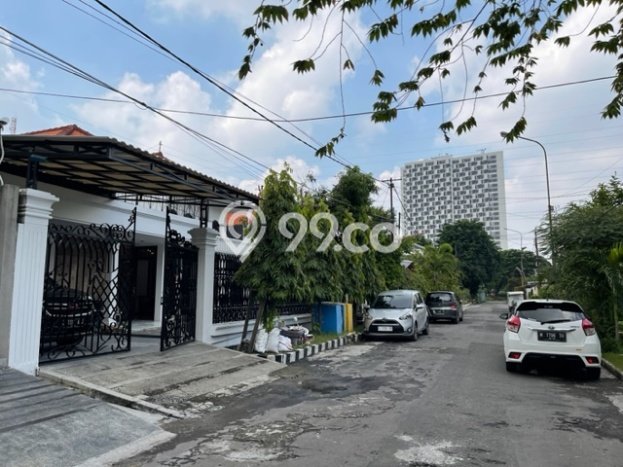 Ready to Use! Luxury House LT 517m2 Desain Modern di kertajaya Ready to Use! Luxury House LT 517m2 Desain Modern di kertajaya
